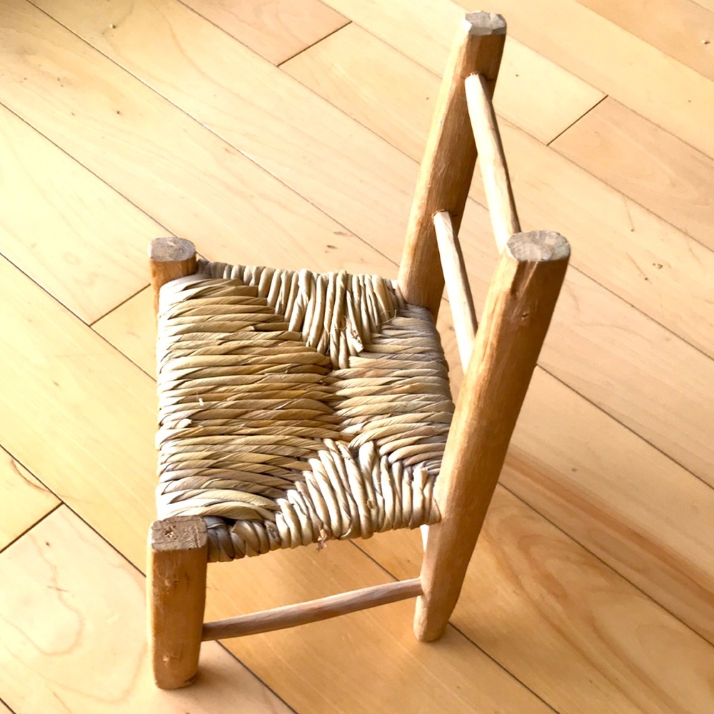 Doll’s Rattan Chair - Picture 2 of 6
